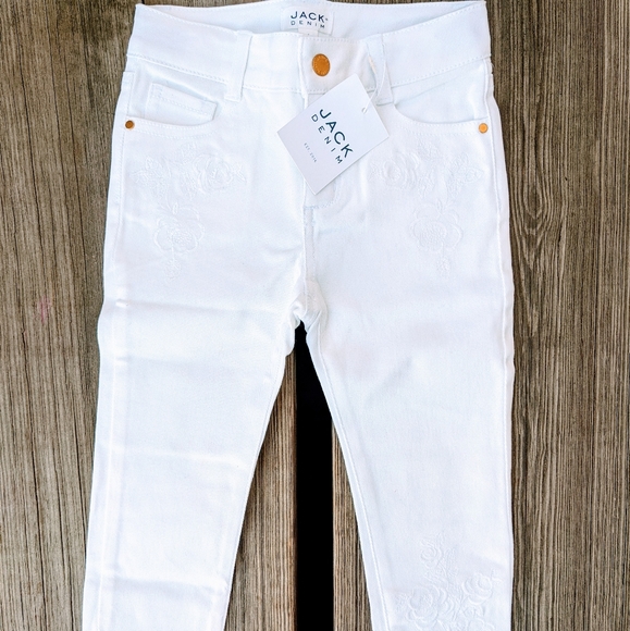 JANIE AND JACK Girl Jeans with Flowers | 4 YRS NWT - Picture 2 of 11